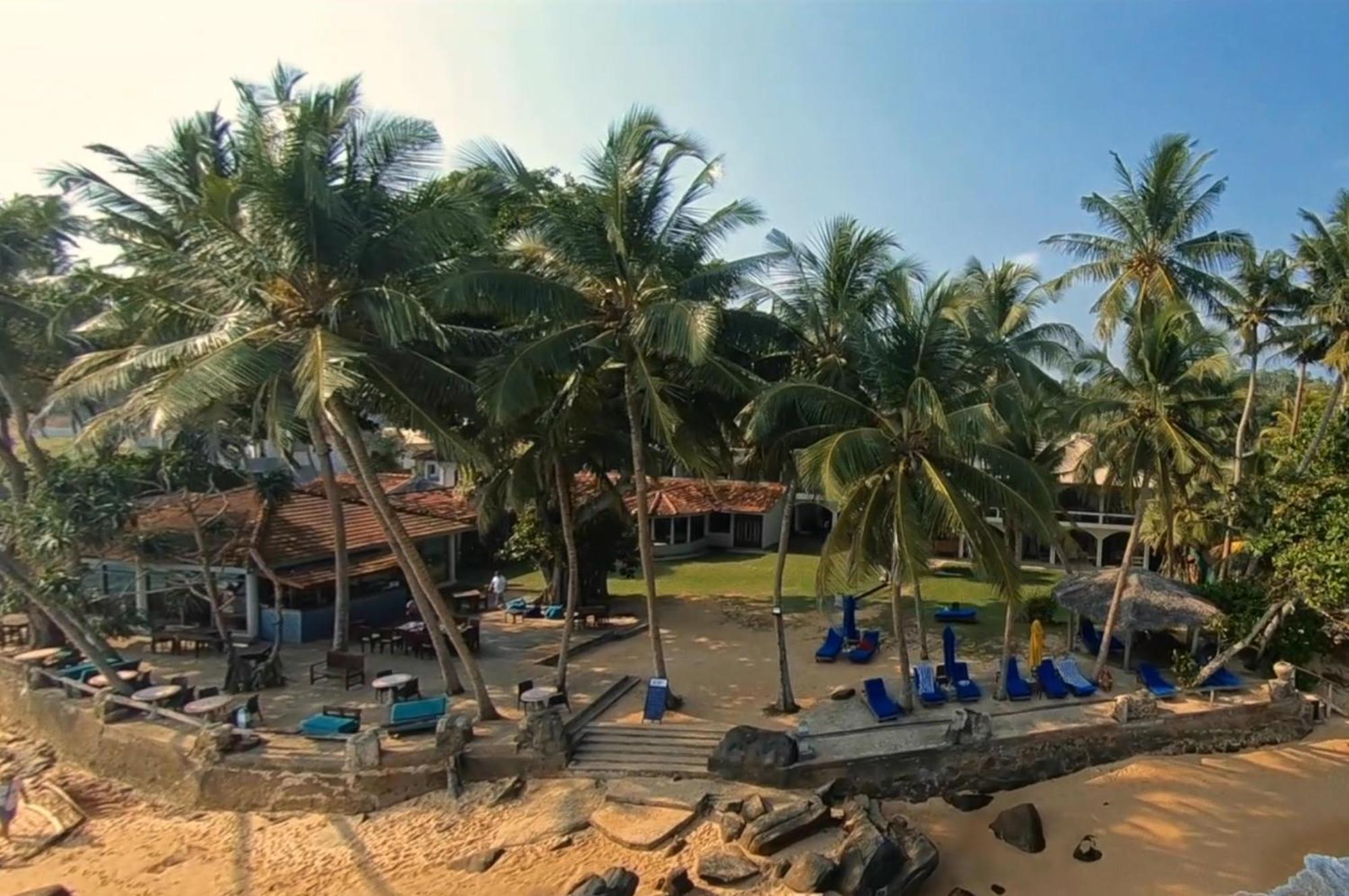 Sri Gemunu Beach Resort Unawatuna Εξωτερικό φωτογραφία