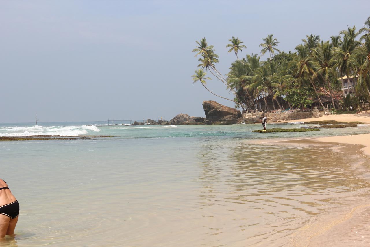 Sri Gemunu Beach Resort Unawatuna Εξωτερικό φωτογραφία