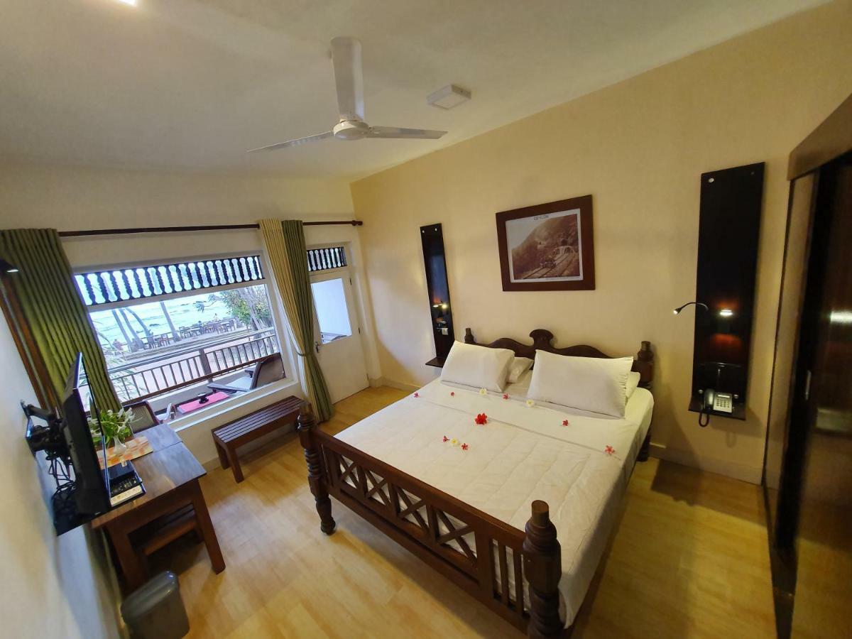 Sri Gemunu Beach Resort Unawatuna Εξωτερικό φωτογραφία